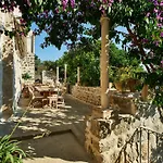 Lemonia Willa